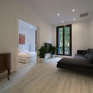 Roger De Lluria Design Apartament Barcelona