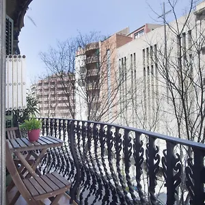 Aparteasy - Authentic Family Apartament Barcelona